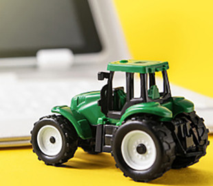 Чоловік втратив понад 50 тисяч гривень, купуючи трактор онлайн