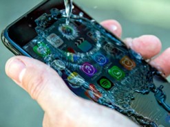 Что такое «водонепроницаемость» телефона и какая она бывает