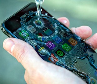 Что такое «водонепроницаемость» телефона и какая она бывает