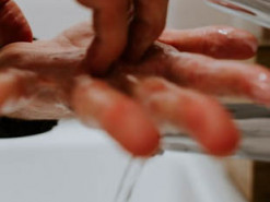 Появился алгоритм, который точно предсказывает риск заражения и смертности от коронавируса