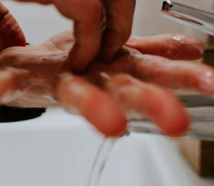 Появился алгоритм, который точно предсказывает риск заражения и смертности от коронавируса