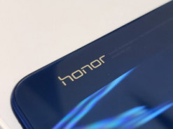 Honor выпустит два смартфона с гибким дисплеем