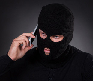 SIM-карты украинцев взламывают ради денег с кредиток: новая схема мошенников