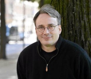 Линус Торвальдс вернулся из добровольного изгнания и ввел скандально мягкий кодекс поведения разработчиков Linux