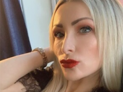 Девушка разбогатела на продаже фотографий своих ступней