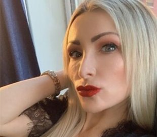 Девушка разбогатела на продаже фотографий своих ступней