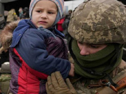 "Мамо, чому мене хочуть вбити?": до Дня захисту дітей у мережі показали проникливий ролик