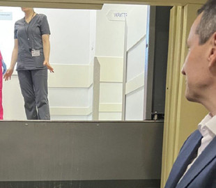 Німецький міністр застряг у ліфті з Ляшком та поділився враженнями