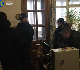 Выявлена межрегиональная сеть агитаторов, призывавших к сепаратизму и захвату власти