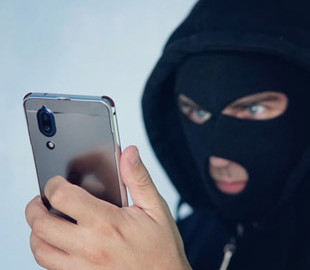 Правоохоронці попереджають про шахрайство у період дії воєнного стану