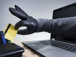 Жінка втратила понад 30 тисяч гривень через фейкові пропозиції фінансової допомоги