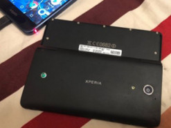 Опубликованы фотографии отменённого смартфона Sony Ericsson Xperia Play 2