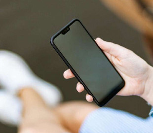 Як заощадити заряд смартфону, якщо довго доводиться бути в укритті чи без світла
