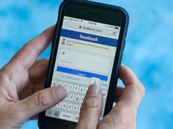 Facebook поймали на сливе секретных данных о пользователях