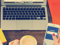 Facebook позволила переносить фотографии в Google Фото