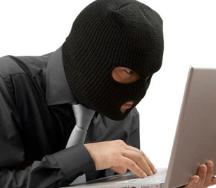 Жінка перерахувала інтернет-шахраям 13 тис. грн. за уявне авто