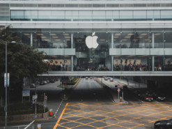 Apple ответила не желающим возвращаться в офис