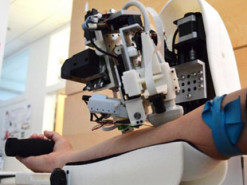 Разработан умный робот для сбора анализов крови