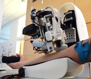 Разработан умный робот для сбора анализов крови