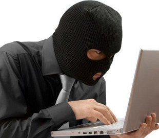 Чоловік намагався придбати автомобіль через Інтернет та перерахував шахраям 155 тис грн