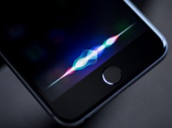 Сотрудники Apple рассказали, почему Siri не хватает "ума"