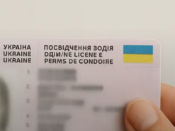 Фейкові посвідчення водія за 6 і 17 тисяч гривень: як шахраї обдурюють українців і чим це закінчується