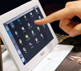 Китайские учителя запретили планшеты из-за потери зрения учениками