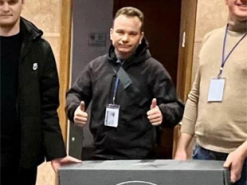 В Бучу прибыла станция спутникового интернета Starlink от Илона Маска