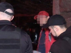 У Києві поліцейські провели рейд закладами відпочинку і вручили понад 100 повісток, — глава столичної поліції