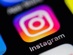 Минобороны России оконфузилось в соцсети с фото голой девушки