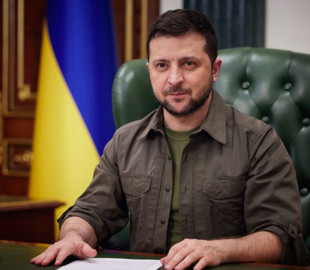 Зеленський подякував журналістам та людям, які документують сучасні історії порятунку під час війни