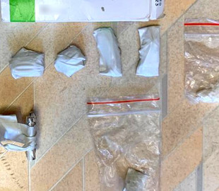 "А что, так можно было?" Мужчина пожаловался копам, что ему продали мало наркотиков