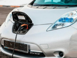 В лидерах - Nissan: названы самые популярные электрокары у украинцев в 2022 году