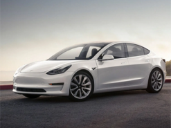 Tesla Model 3 проехала 1000 км за 10 часов