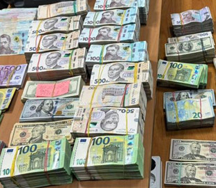 В Україні викрили "конвертцентр", через який вивели 23,5 млрд гривень