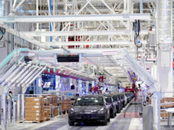 Tesla получила добро на продажу изготовленных в Китае Model 3 с большим запасом хода