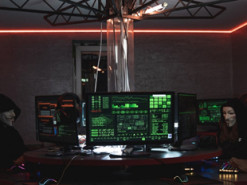 Кібератака на Viasat тимчасово паралізувала зв'язок в Україні та ЄС – ЗМІ