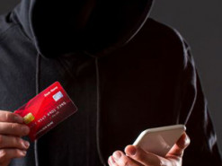 Шахраї навчились красти дані та гроші через QR-коди. Як вберегти свій гаманець