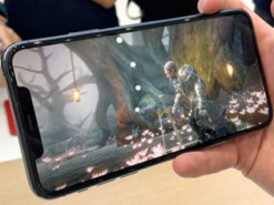 Apple работает над экраном без вырезов