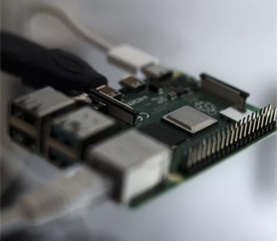 Карманный компьютер Raspberry Pi переделали в оружие борьбы с садовыми вредителями