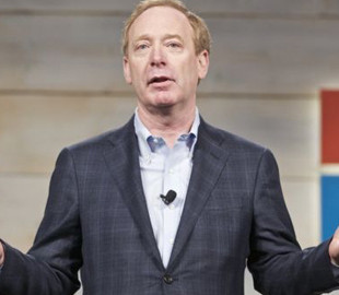 Глава Microsoft выступил против частных цифровых валют