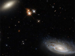 Hubble показав зображення одразу двох гігантських галактик