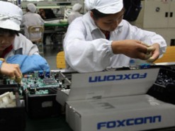 Прибыль Foxconn неожиданно рухнула
