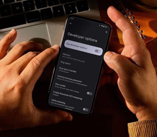 Як увімкнути режим розробника на Android та iPhone