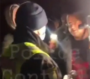 В Харькове блогер плюнул в лицо патрульному полицейскому: видео разборок "слили" в сеть