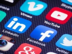 Ученые признали социальные сети одной из причин упадка демократии