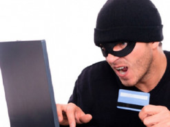 Две женщины отдали 22 тысячи гривен за покупку несуществующих масок и антисептика