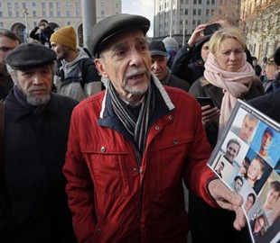 В РФ 77-летнему правозащитнику дали 25 суток ареста за пост в Сети