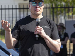 Илон Маск о штурме "Зоны 51": Популярный мем