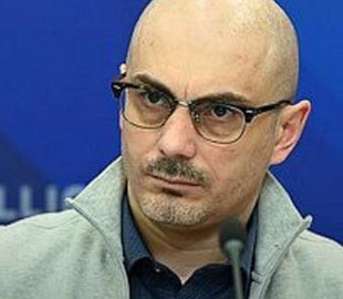 СБУ повідомила підозру російському пропагандисту Армену Гаспаряну